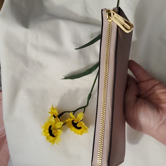 MICHAEL KORS WALLET - Picture 15 of 16